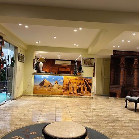Pyramids Vista Inn Kafrat al Jabal Luaran gambar
